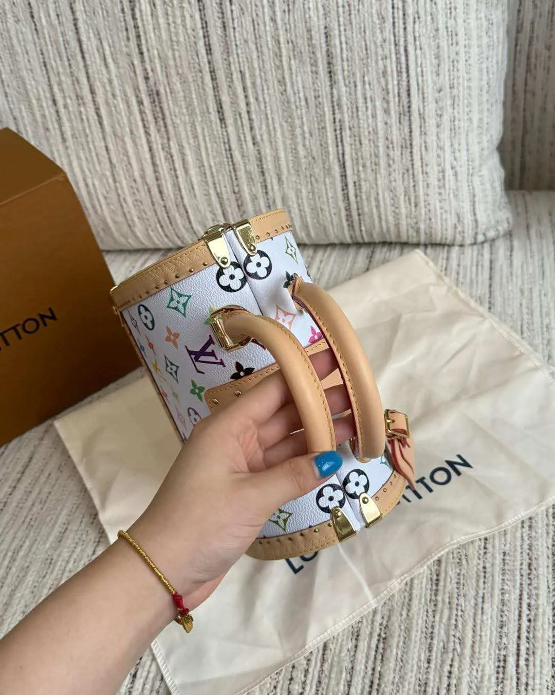 Louise vuttion 5